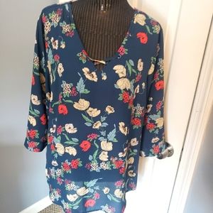 🏝3for$25 Flower Patterned Blouse